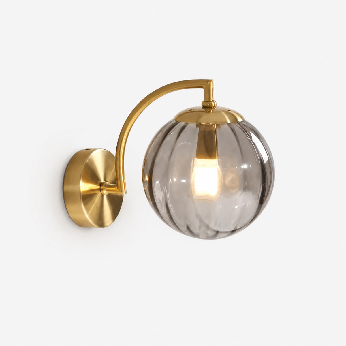Lámpara de pared Ámbar en cristal tintado para sala